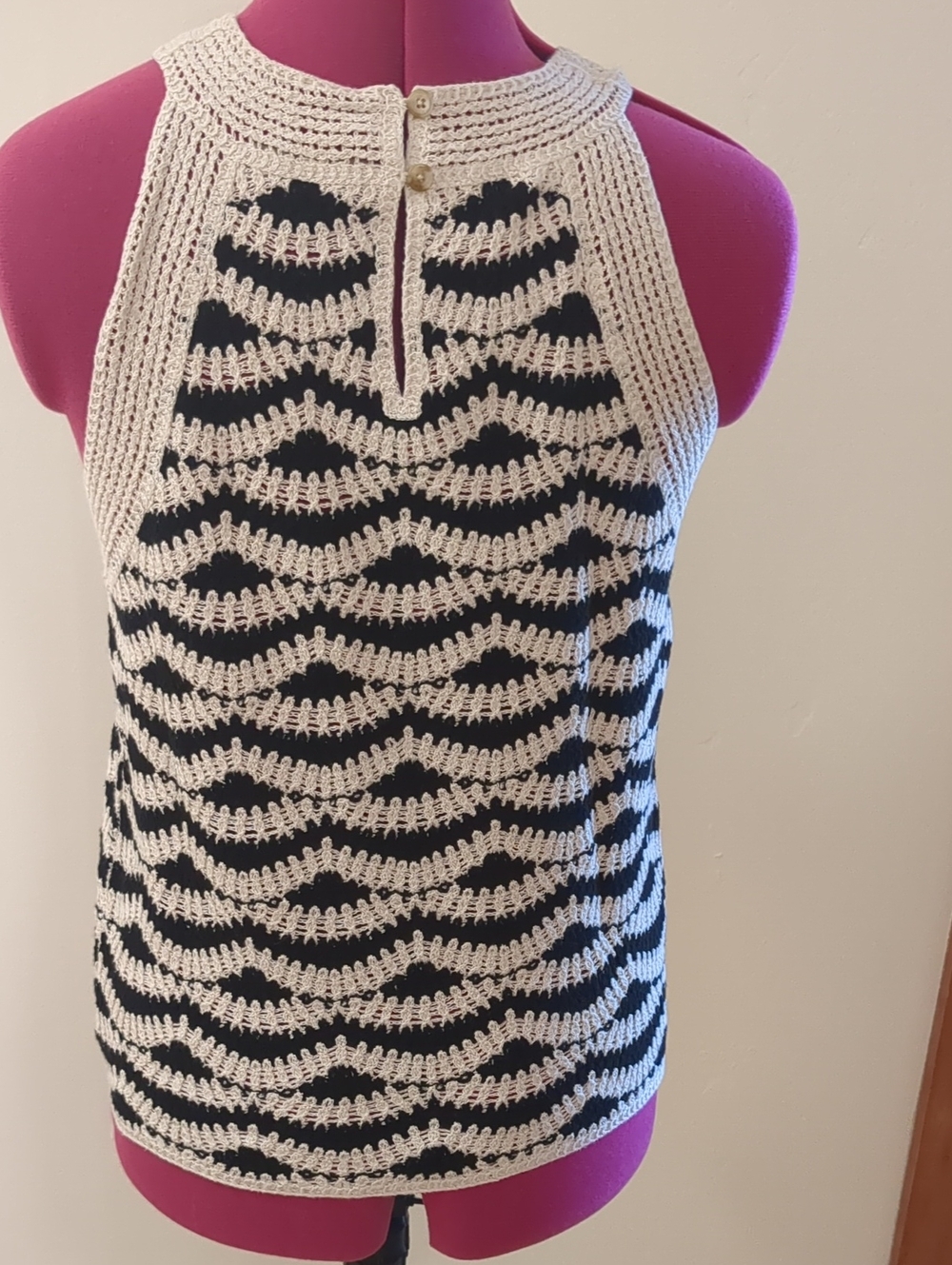 Loft Cotton Crochet Halter Top Black/Tan Size Small NWOT - Picture 2 of 9